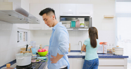 couple cooking have conflict