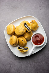 chocolate biscuit pakora, pakodas or fritters, creative Indian teatime snack
