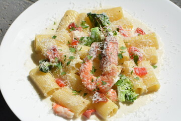 리가토니 새우 크림 파스타