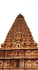 tower of  brihadeesvara temple at thanjavur