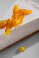 Cheesecake with apricot