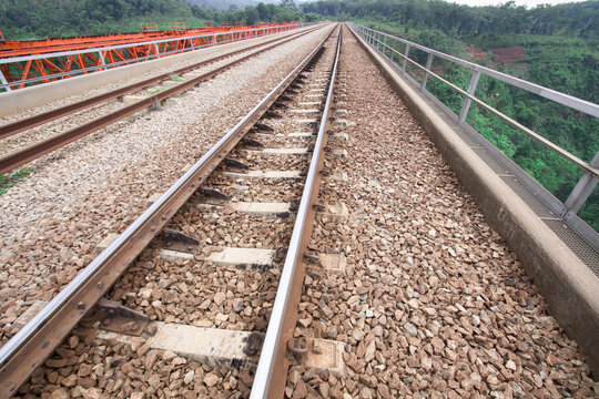 One-Railed Track To Destination