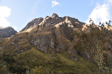Hiking the Ruta 2 on the Inca Trail in Peru on our way to Machu Picchu