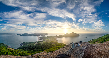 This is an island called Gulupdo, which belongs to Incheon, Korea. It is called the Galapagos of Korea, and many backpackers visit it and enjoy camping. © Munhee