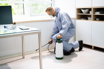 Pest Control Exterminator Man Spraying Pesticide - obrazy, fototapety, plakaty