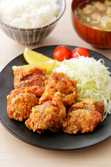 鶏の唐揚げ　Japanese fried chicken