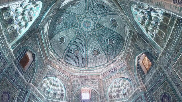 Memorial complex Shakhi-Zinda, amazing asian architecture, Samarkand, Uzbekistan