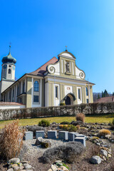 Fototapeta na wymiar Pfarrkirche Albstadt-Lautlingen im Zollernalbkreis in Baden-Württemberg