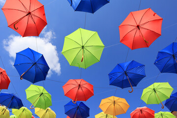 Installation "Umbrellas" in front of blue sky