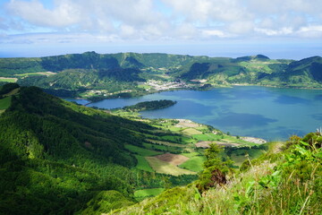 Fototapeta na wymiar Sete Cidades lakes, Sao Miguel, Azores islands, Portugal