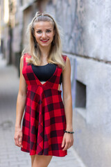 Naklejka premium woman walking on the street