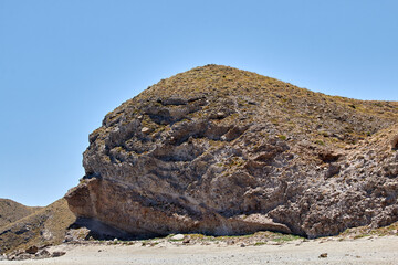 Extraña formación de roca con forma de cara