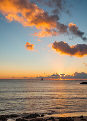 Naklejka premium sunset over the sea