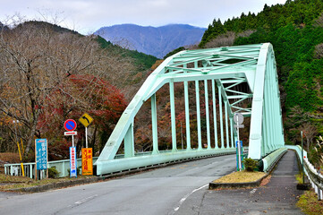 神奈川県道76号山北藤野線　西丹沢橋より大室山

