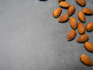 アーモンド　コンクリ背景　文字入れ