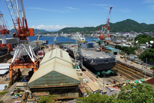 護衛艦かが