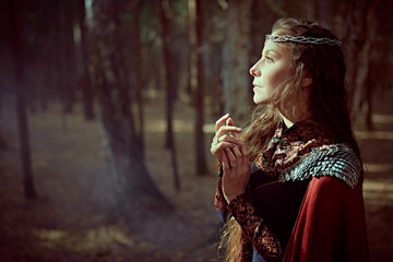 medieval queen in wood