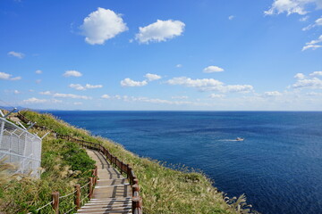 Fototapeta na wymiar wonderful walkway at seaside cliff