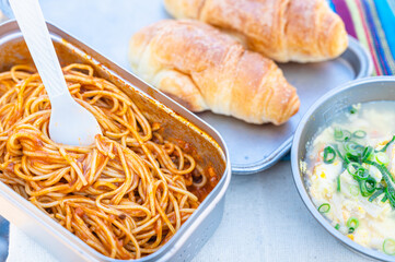 屋外で食べる車中調理飯