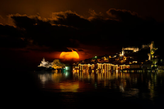 Portovenere moonset
