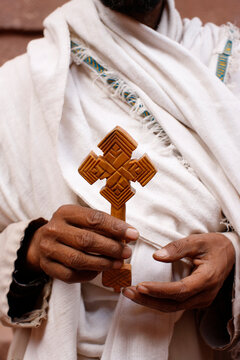 Lalibela priest showing a cross