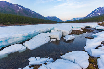 Polar day on Putorana Plateau, Taimyr