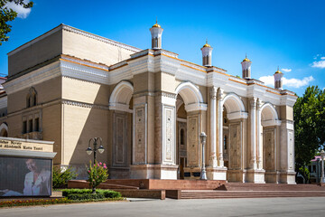 Obraz premium Alischer Nawoï Opera, Tashkent, Uzbekistan, Central Asia