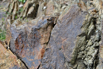 Fototapeta premium Zdjęcie przyrody przedstawiające fakturę skały, wykonano w Sudetach