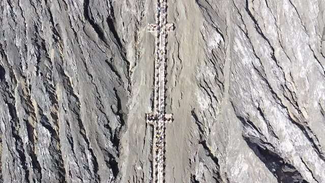Vue a&eacute;rienne du volcan Bromo, Java - indonesie