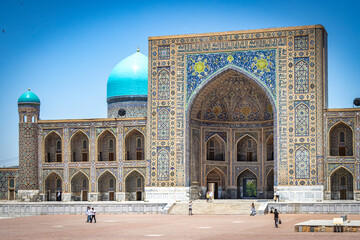 Fototapeta na wymiar Bibi-Khanym Mosque, Samarkand, Registan Square, mosque, silk road, Uzbekistan, Central Asia