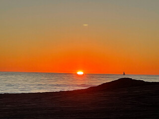 Fototapeta premium sunset over the sea