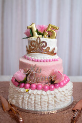 quinceanera cake with roses