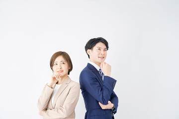 想像するビジネスウーマンとビジネスマン　白背景