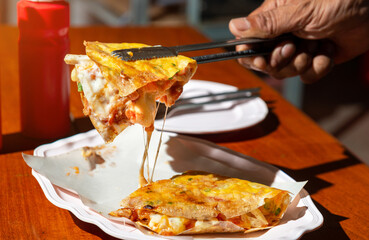 Saigon Street Food, Banh Trang Nuong (Vietnamese Pizza)