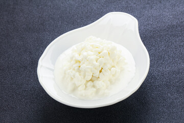 Dietary granulated cottage cheese for breakfast