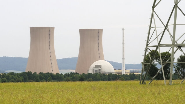 Grohnde - Stillgelegtes Kernkraftwerk, Niedersachsen, Deutschland, Europa
