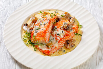 salmon fillet with creamy blue mold cheese sauce