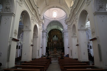 Fototapeta na wymiar Capri - Navata centrale della Chiesa di Santo Stefano