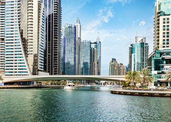 Fototapeta na wymiar Dubai marina skyline in UAE