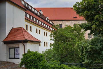 Fototapeta na wymiar Schloss Hartenfels, Landratsamt Nordsachsen, Torgau, Sachsen, Deutschland