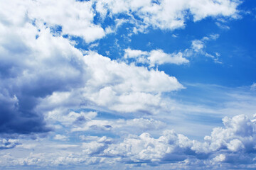 Fototapeta premium Beautiful sky with clouds background