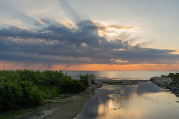 Alba alla foce del fiume Vibrata - Alba Adriatica - Teramo - Abruzzo