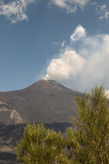 Obraz na płótnie Canvas Etna - Vista della valle del Bove da monte Zoccolaro