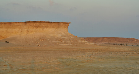 Views of the Ryan desert in Qatar, sandstone cliffs