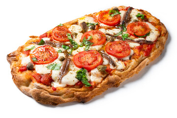 Pinsa romana con mozzarella, pomodoro, capperi e acciughe, cibo italiano 