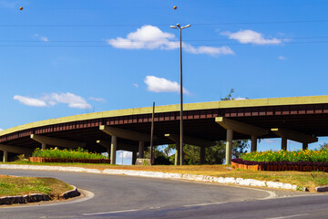 Fototapeta na wymiar Viaduto do trevo do Daia, na BR-060, em Anápolis.