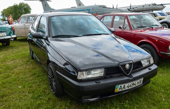 The Alfa Romeo 155 is a compact executive car produced by Italian automobile manufacturer Alfa Romeo between 1992 and 1997. 