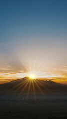 Fototapeta na wymiar Sun over Malinche volcano in Puebla Mexico