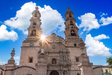 Fototapeta na wymiar Mexico, Aguascalientes Cathedral Basilica in historic colonial center near Plaza de la Patria.