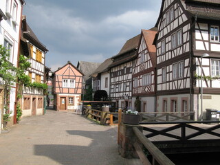 Fototapeta na wymiar Altstadtromantik in Annweiler am Trifels